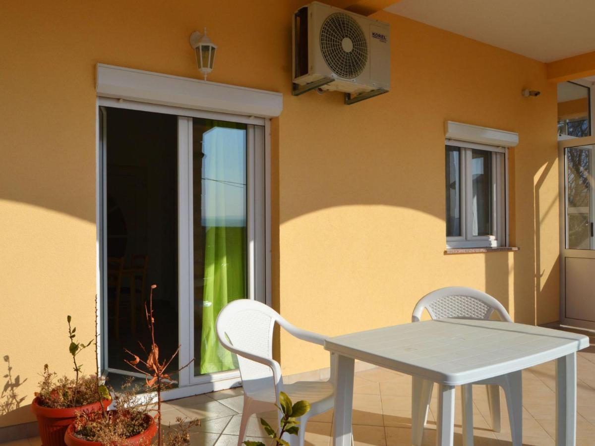 Apartment Ivan-4 By Interhome Maslenica Exterior photo